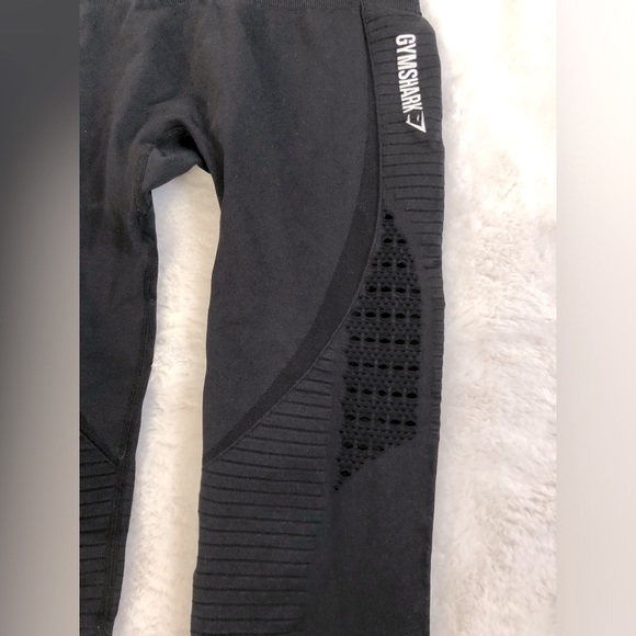 Gymshark Black Seamless Leggings with Stitching Design - Picture 8 of 15